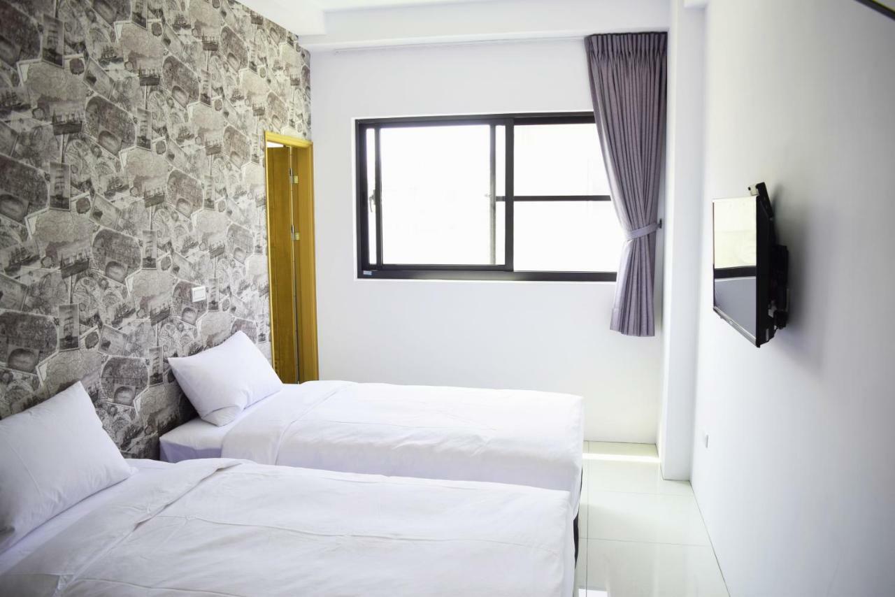 108 House Inn Tainan Buitenkant foto